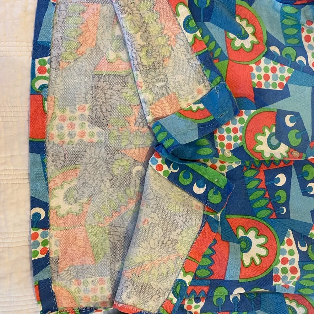 70s Colorful Vintage Shirt with Fun Patterns Pressed Cotton XS